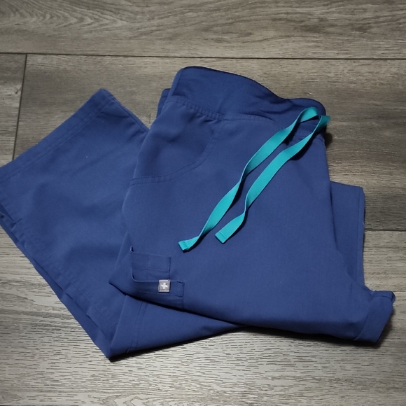 Figs Kade Pants In Big Sky - Picture 1 of 1